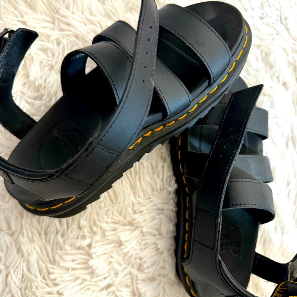Women’s Dr. Marten sandals in new condition!